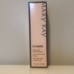 Ivory 1 Mary Kay matte wear